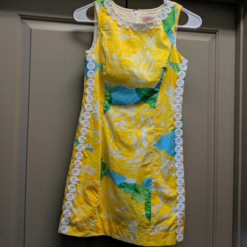 SOLD. Lilly Pulitzer First Impression Shift Dress